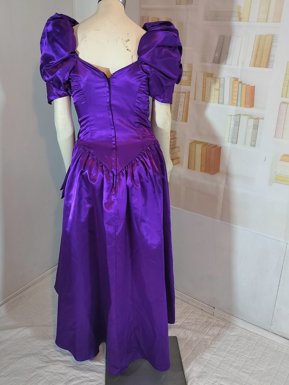Vintage Vibrant Purple Puff-Sleeve Satin Dress - Picture 3 of 5
